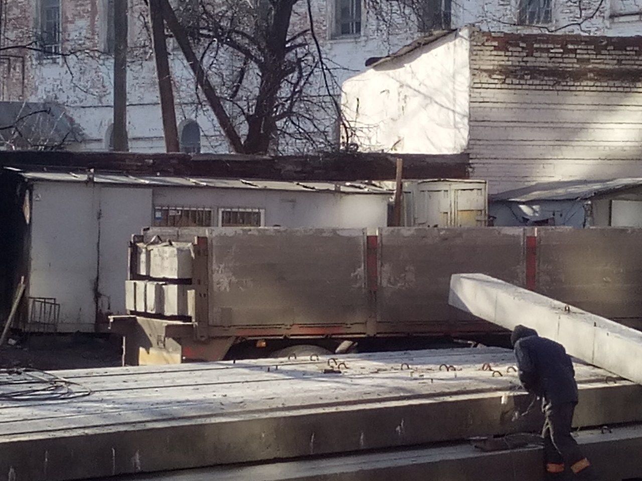 Мамай з забудовником Сіриком знищують архітектурну пам’ятку Кадетський корпус_3