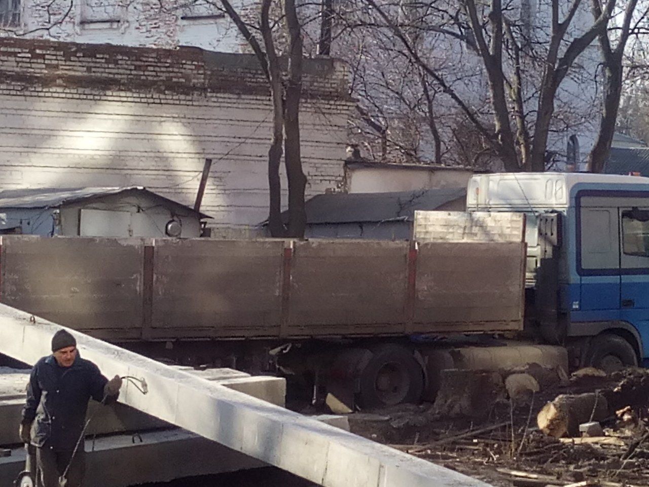 Мамай з забудовником Сіриком знищують архітектурну пам’ятку Кадетський корпус_7