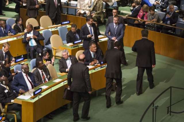 Приклад дикунства української делегації та Президента на Генеральній асамблеї ООН_2
