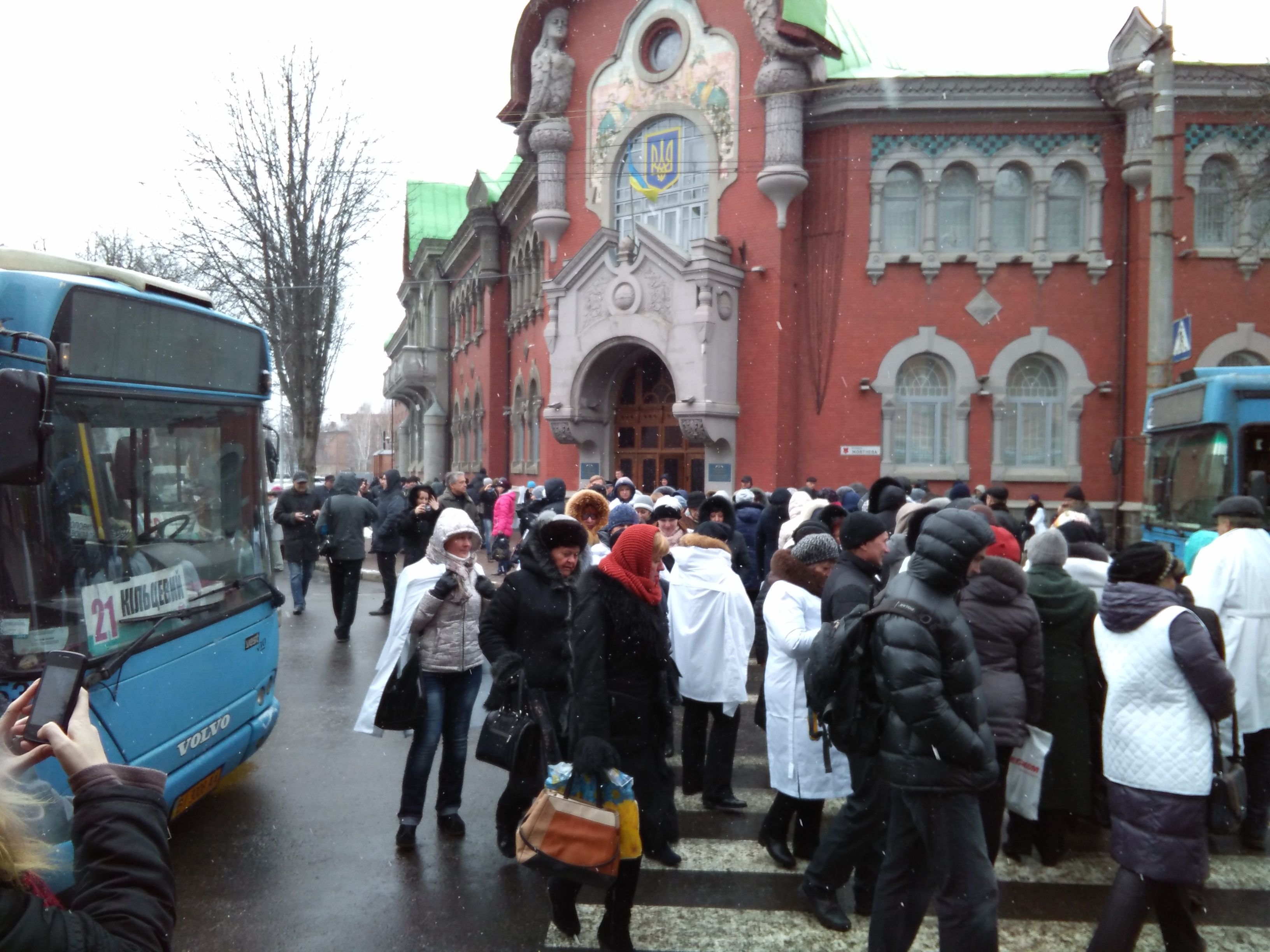 ​Працівники «Полтавафарму» пікетують Полтавську ОДА ОНОВЛЕННЯ_11