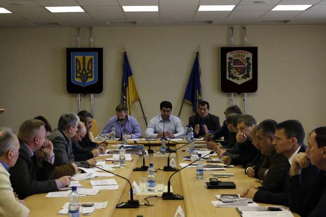 «Ми ні з ким співпрацювати не будемо», –  депутати Полтавської облради відповіли Уряду_2