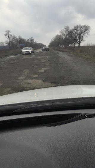 Облавтодор почав латати «ганьбу» Головка _7