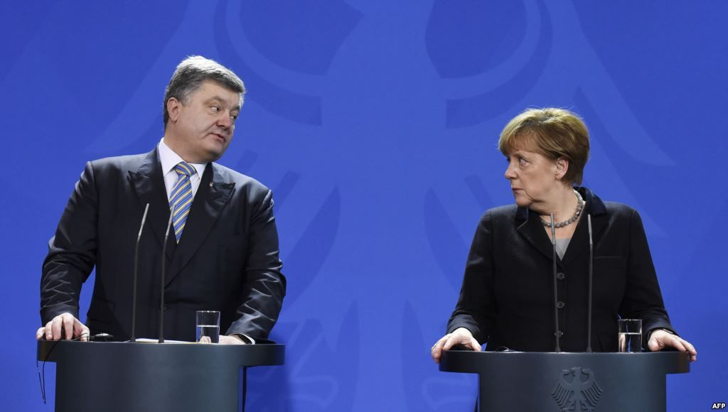 Зростання статків та падіння рейтингу - два роки президентства Порошенка у цифрах_1