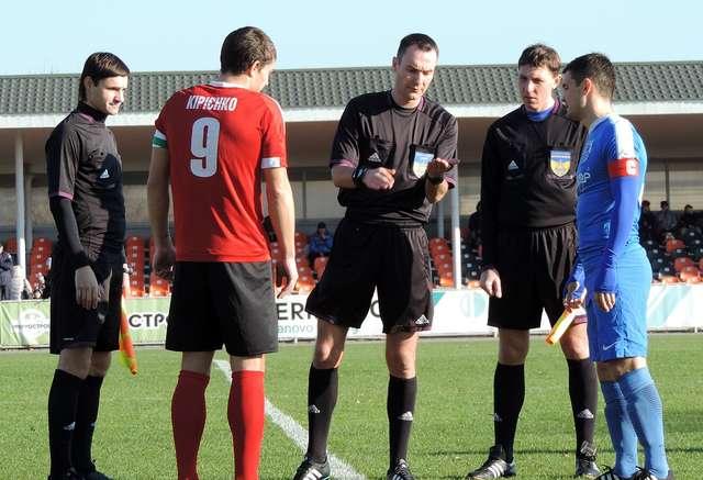 В останньому матчі року «Гірник-Спорт» впевнено обіграв «Миколаїв»_1