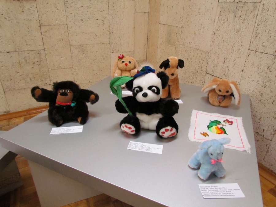 Виставку власних дитячих іграшок презентували у Полтаві_3