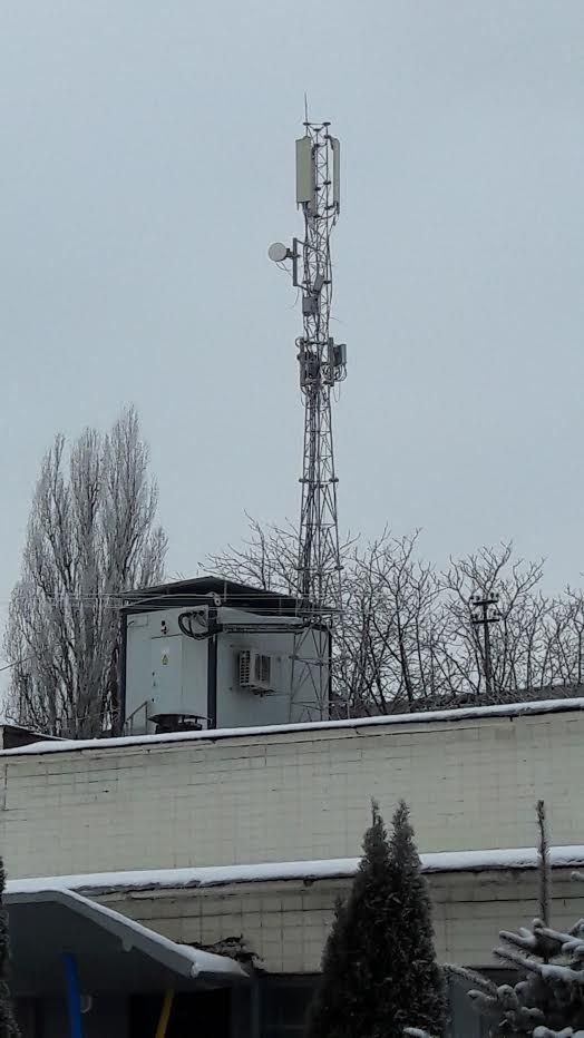 Вихованців Полтавської музичної школи №3 опромінюють мобільною вишкою _1