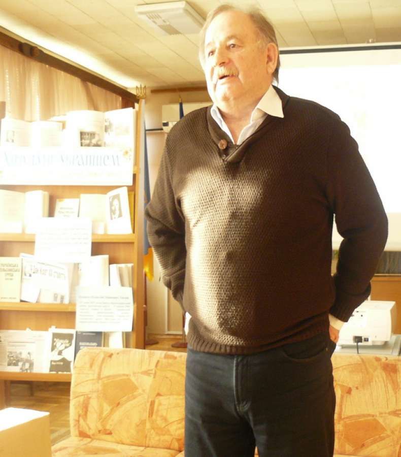 Полтавські письменники вшанували пам’ять дисидента Олекси Тихого_1