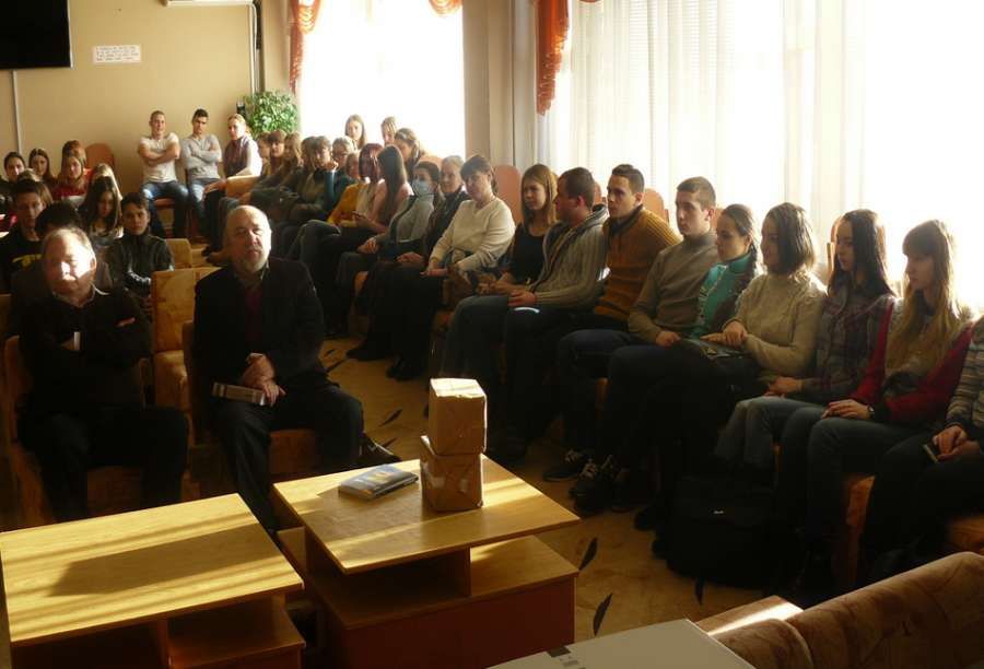 Полтавські письменники вшанували пам’ять дисидента Олекси Тихого_3