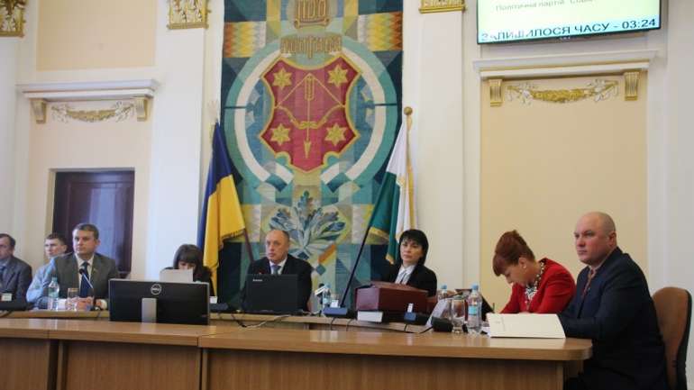 Ганьба: Міськрада не дозволила 38 будинкам переходити в ОСББ
