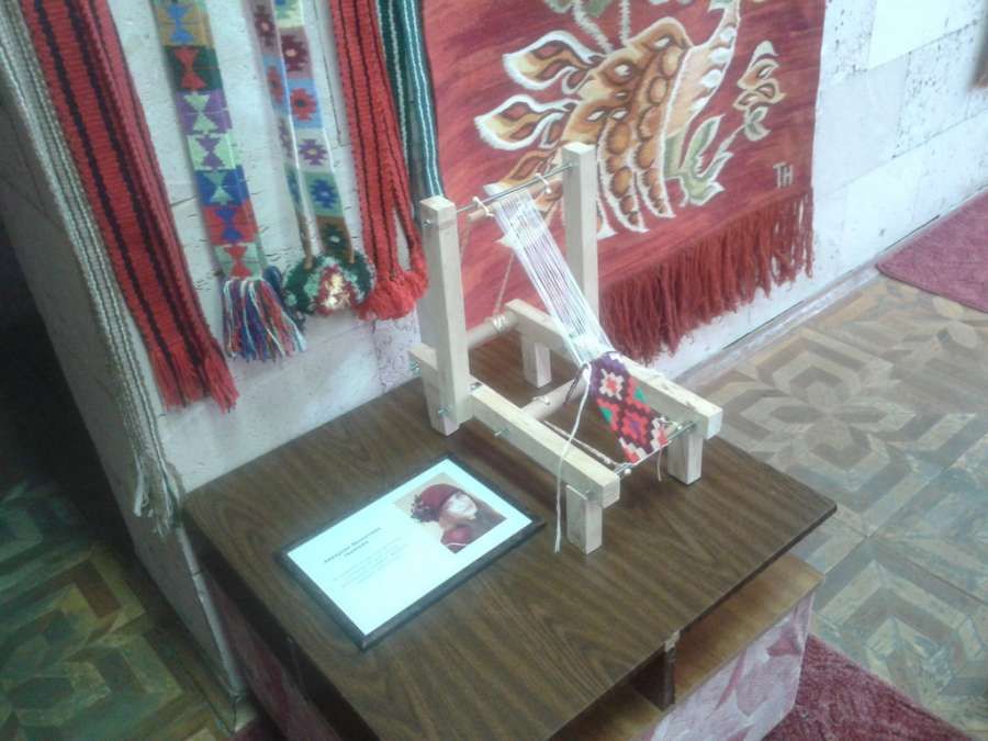 Виставку полтавських гобеленів і крайок презентували народні митці_1