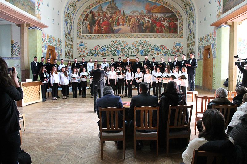 Луганський хор заспівав полтавцям твори Лисенка_1