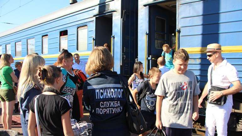 В Україні зареєстровано більше 1 млн донбаських переселенців 