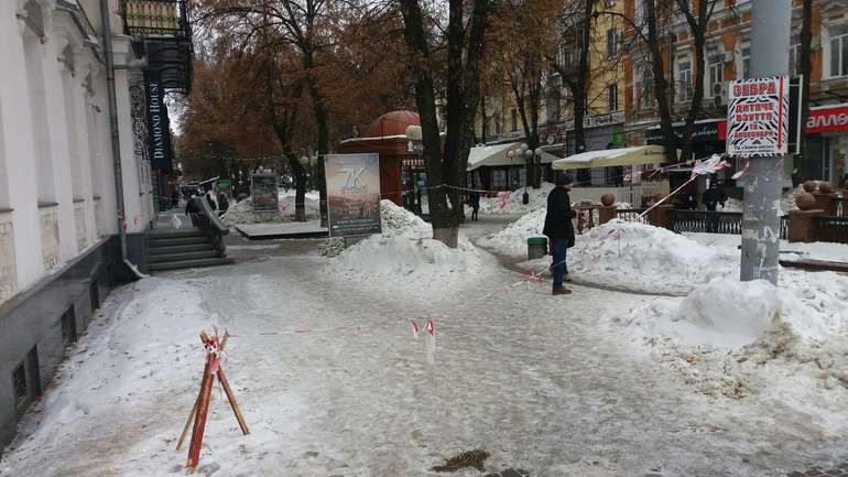 Майже 4 тис. полтавців травмувалося через нерозчищені тротуари - АМКУ