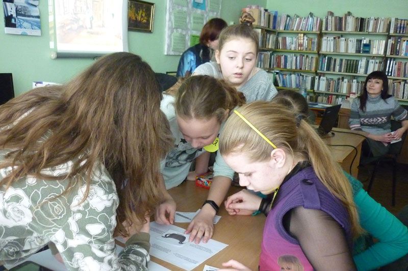 Полтавцям розповіли про традиції різьби та розпису по дереву _1