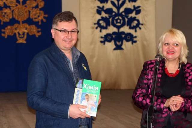 200 вчителів Полтавщини працюватимуть над реформою шкіл_1