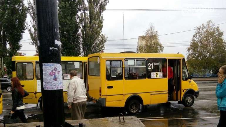 У Полтаві на маршрутах курсують «ліві» автобуси