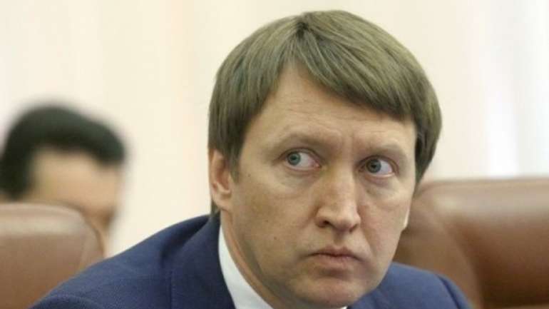 Горілка, ліс, соняшник – тіньова імперія Тараса Кутового