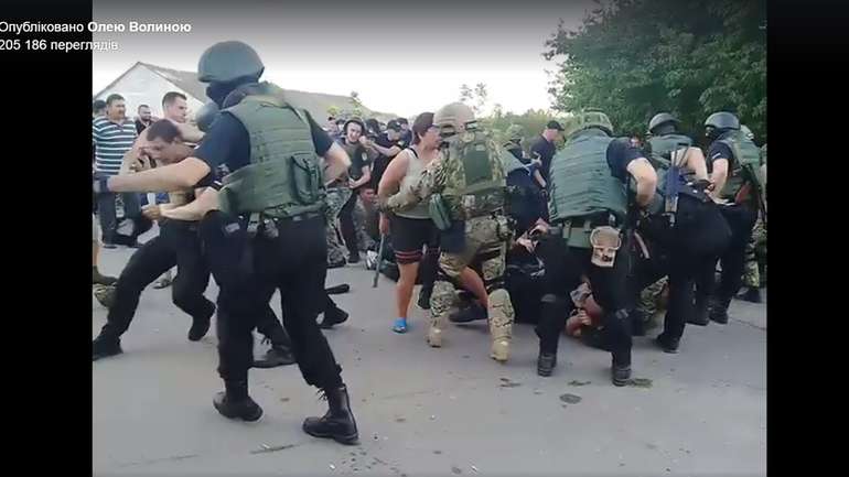 Бережинка: класика 90-их повернулася. Нардеп «НФ» із напівкримінальними бойовиками «кошмарить» фермерів за землю