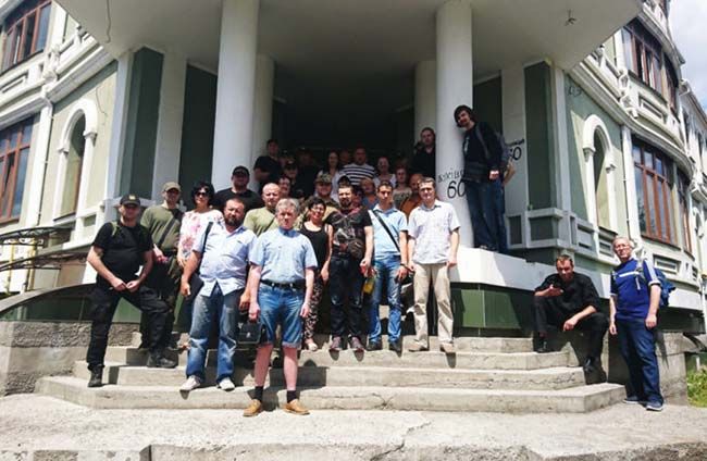 У передчутті бурі. Кримінальний фронт Авакова (рос.)_9