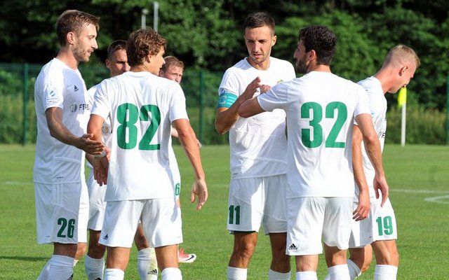 «Карпати» знов програли в футбол. «Ворскла» здобула впевнену перемогу в «зелено-білому» дербі_1