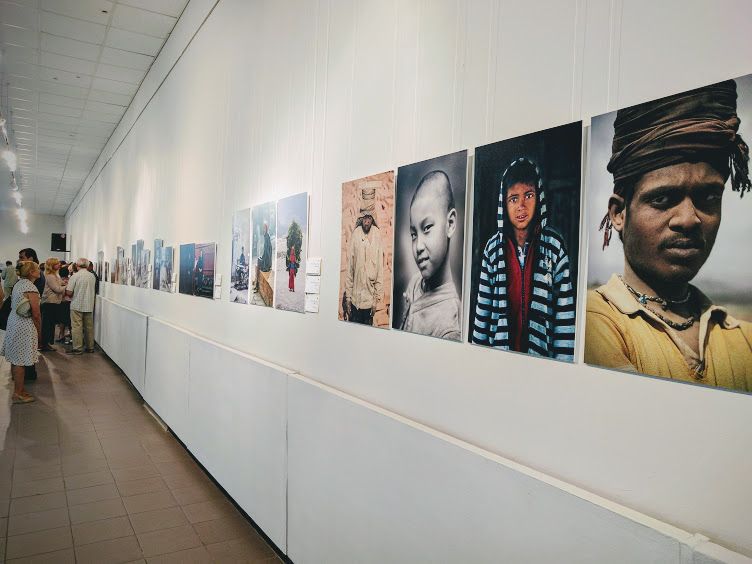 Виставку відомого фотографа відкрили в Полтаві_1