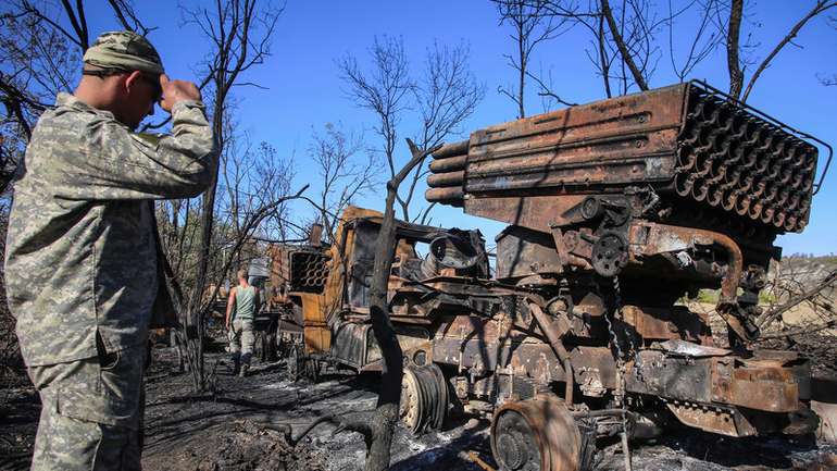 Волонтер розповів про головну поразку в українській армії