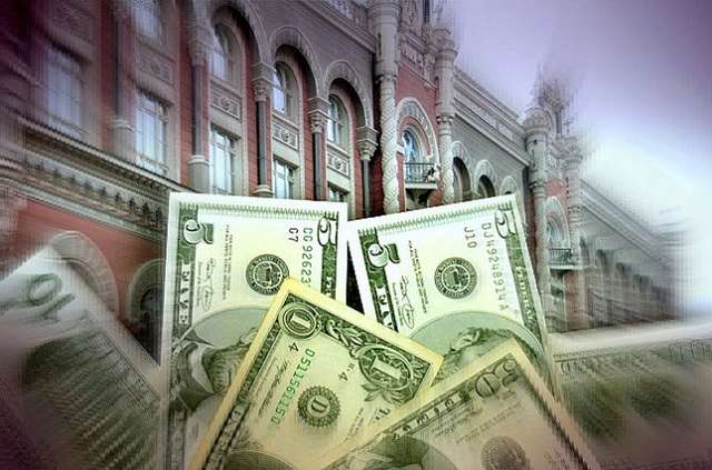 За липень валютні резерви НБУ скоротились на  229,7 мільйона доларів._2