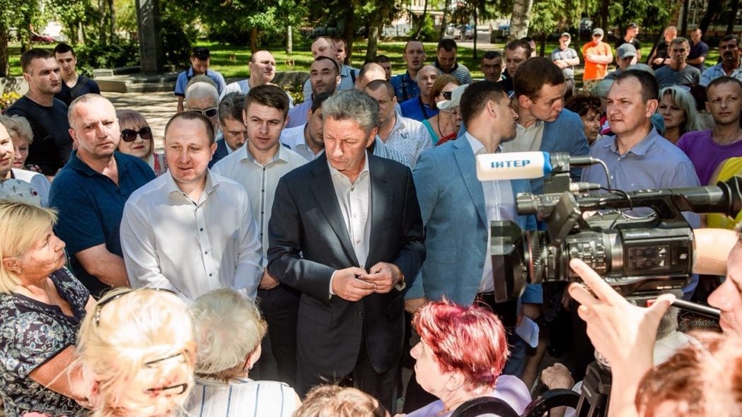 Репортажі з-за Кобищанських парканів: про спуск Бойка з вишки і його явлення фуражирам та кремезним пенсіонерам_1