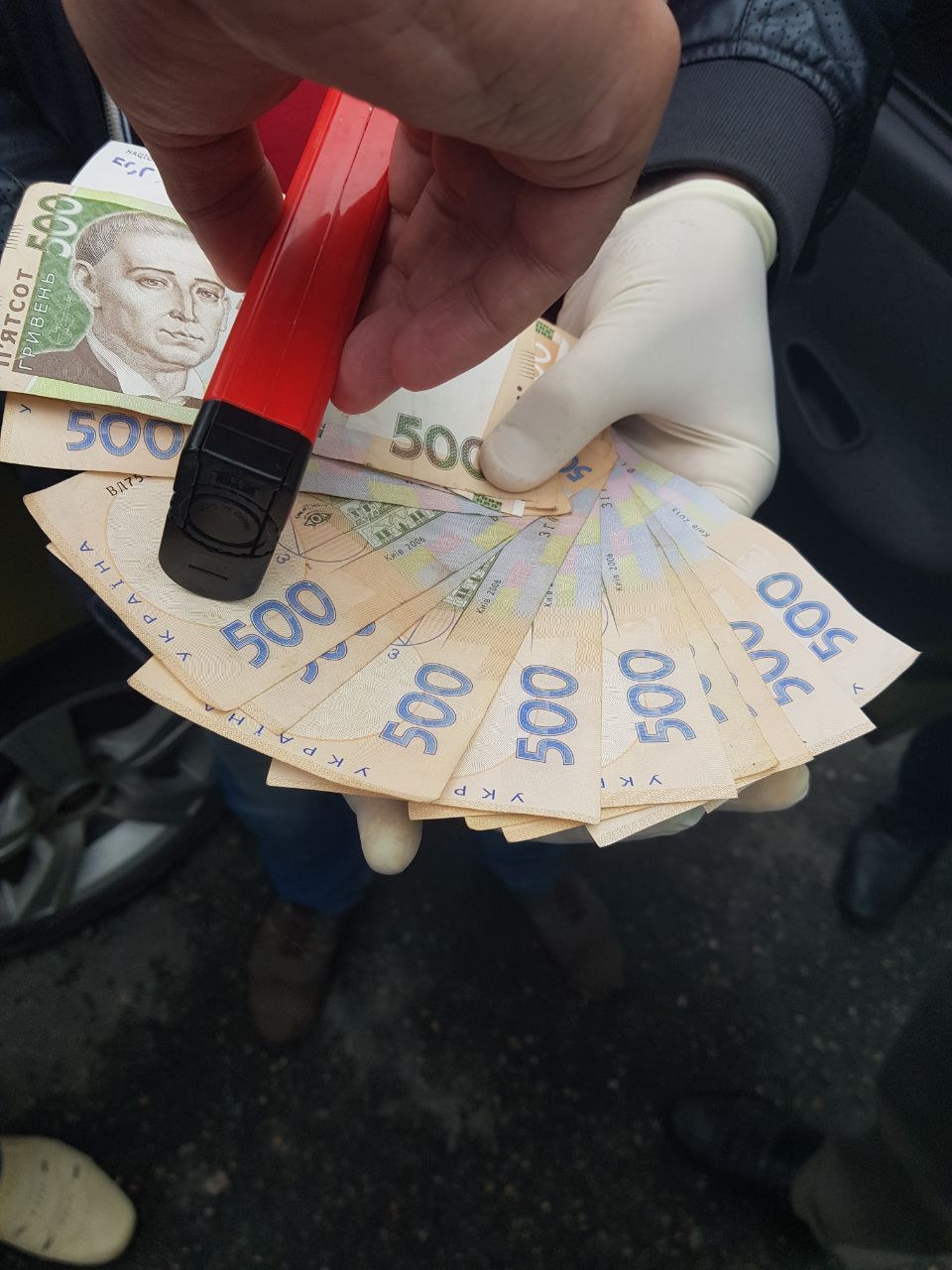 Завершено досудове розслідування стосовно двох екс- майорів поліції, які «погоріли» на хабарі_1