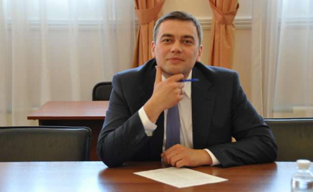 Мільйони і дружба з олігархами: як заступник голови Мінагрополітики Мартинюк наживається на українцях_2