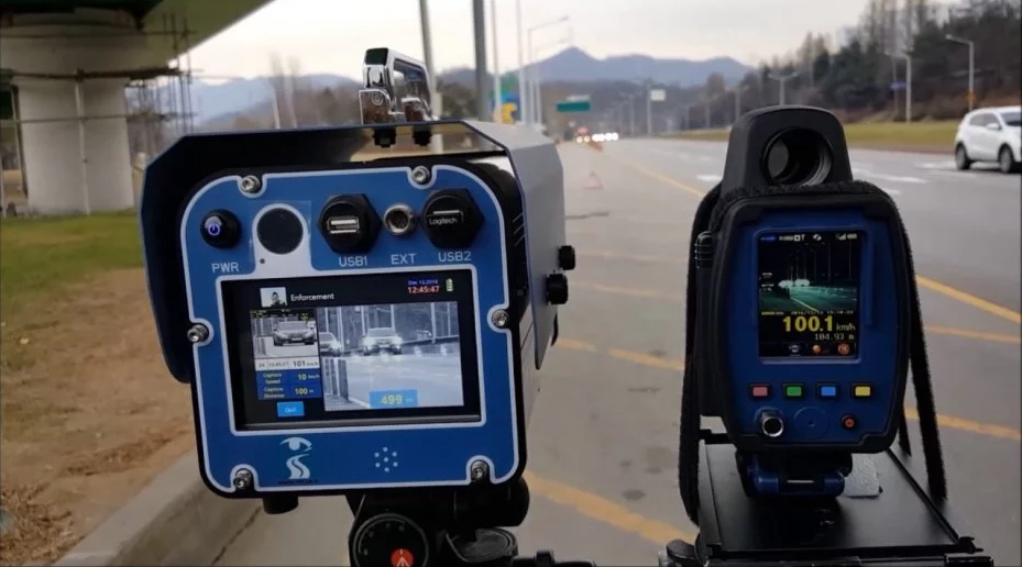 На українські дороги повернулись радари фіксації швидкості авто