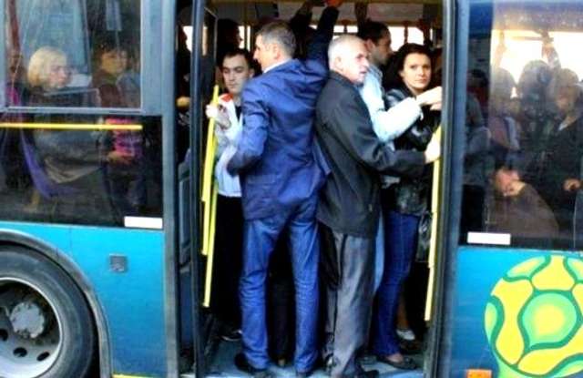 Хто кого: Шамота – маршрутку, чи Лупаєнко з Костовим – міськраду?_1