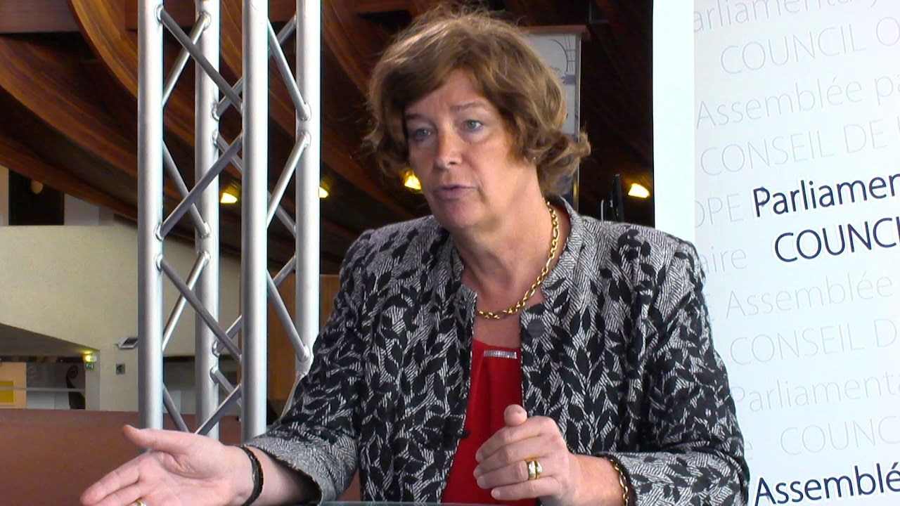 Трансгендер, який захищав Росію у ПАРЄ, отримав нове призначення_1