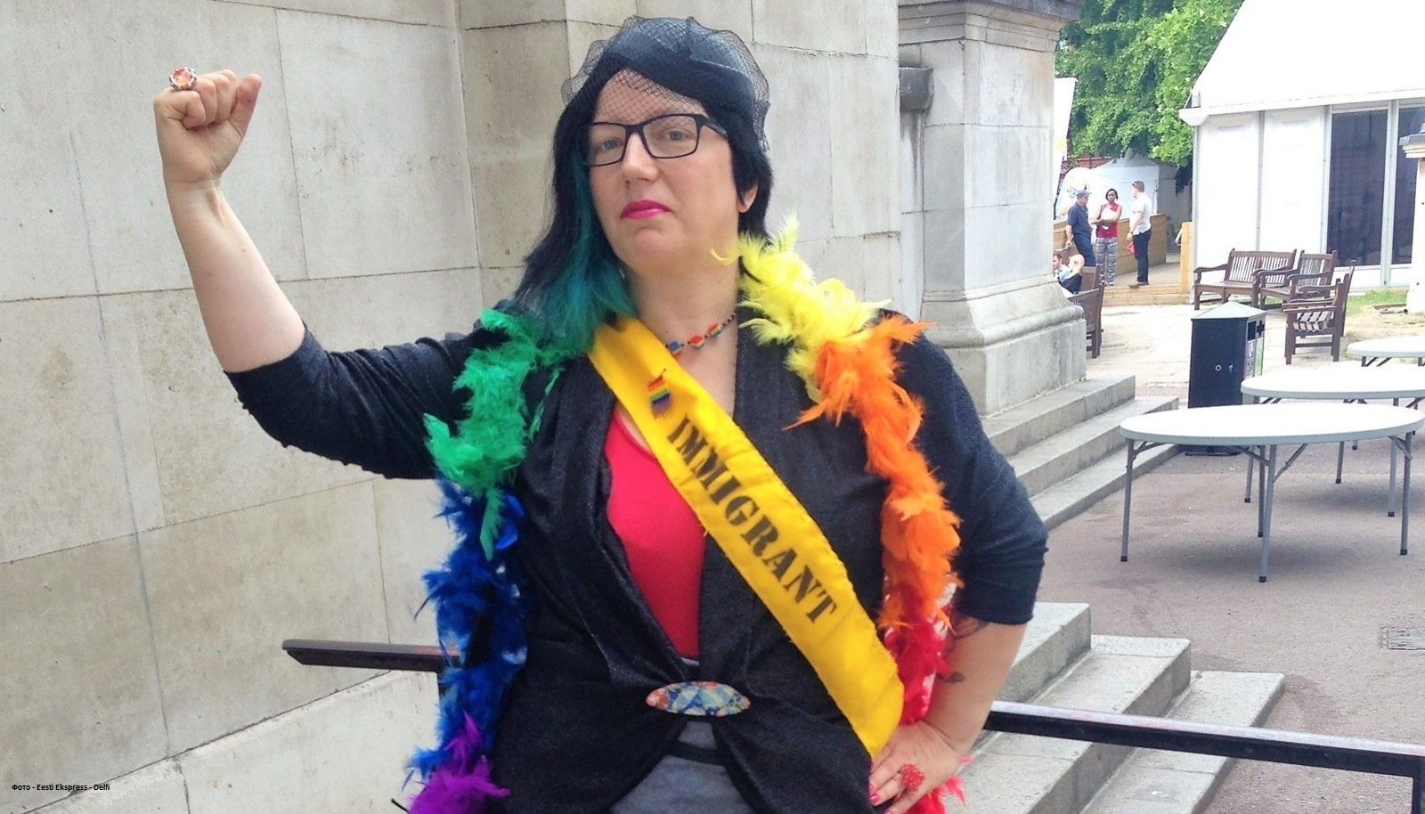 За межею розуміння: в Естонії феміністка роздяглася перед групою дітлахів (фото)_5