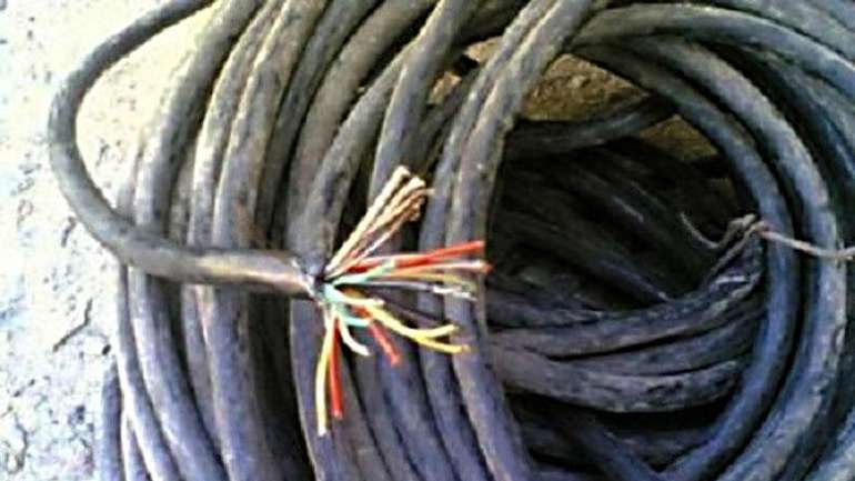 У Лубнах поцупили кабель лінії зв’язку. Зловмисників знайдено