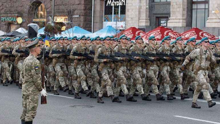 Зеленський може йти хіба що в кінці колони. Ветерани обурені заявою Богдана про участь Зеленського у марші