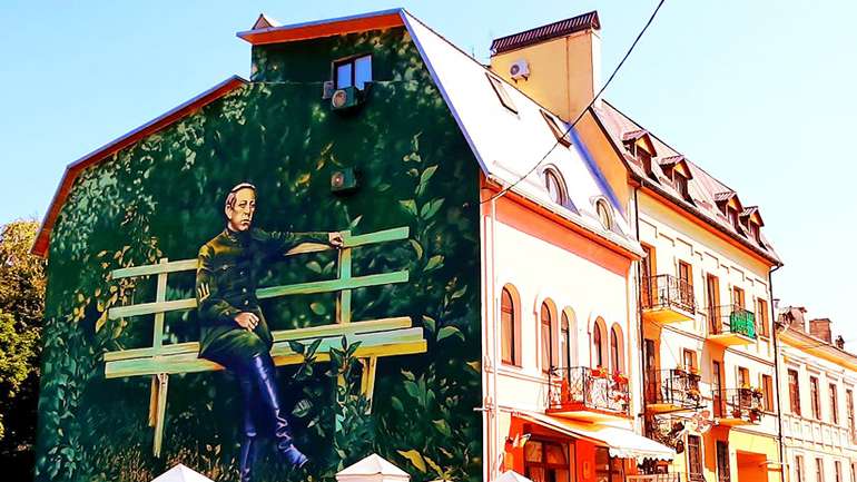 Чому не в Полтаві? Симона Петлюру увічнили у Кам'янці-Подільському