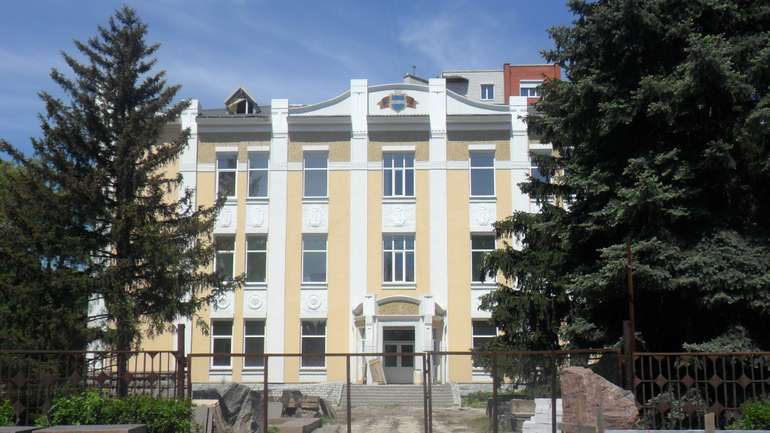 ​Краєзнавчий музей у Кременчуці отримає власний вітраж