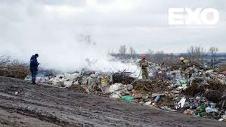 «Нам хочуть перекинути чуже лайно»: мешканці Ганжівки виступили проти відновлення діяльності сміттєзвалища