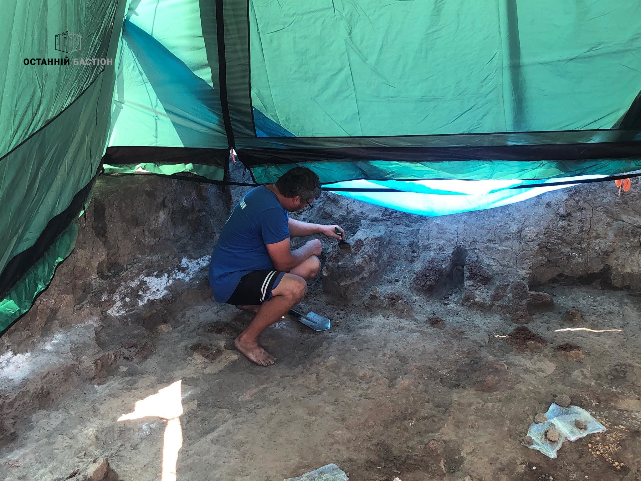 Черговий золотий скарб на Полтавщині: сенсаційні знахідки археологів у Котелевському районі (фото, відео)_3