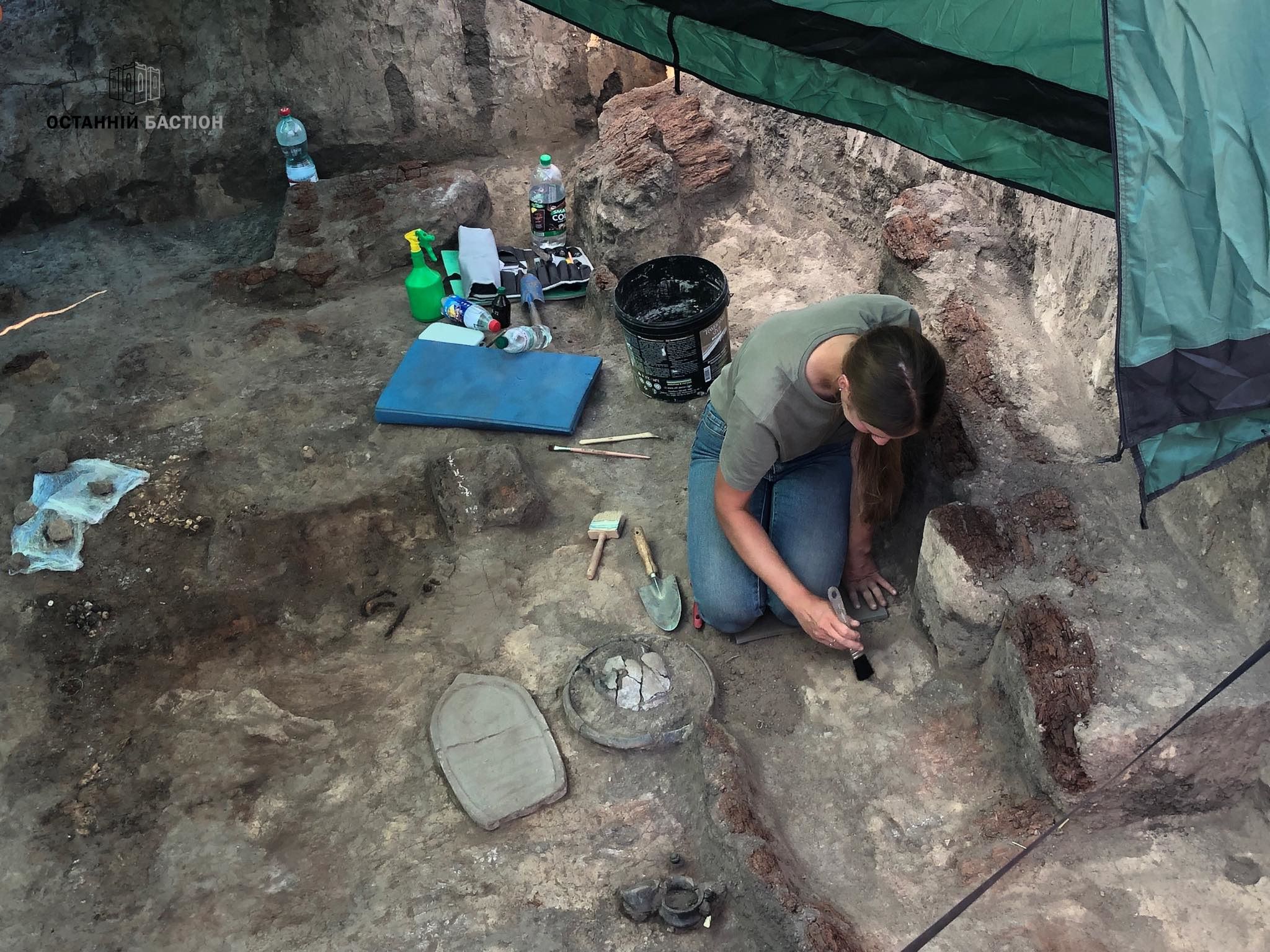 Черговий золотий скарб на Полтавщині: сенсаційні знахідки археологів у Котелевському районі (фото, відео)_5