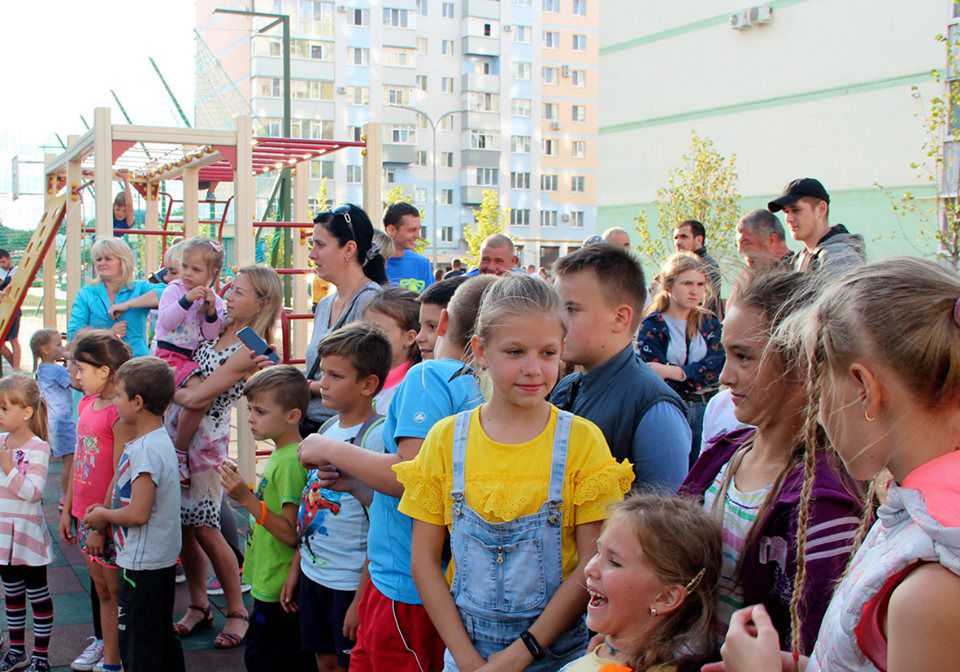 Новий спортмайданчик відкрили у Розсошенцях_1