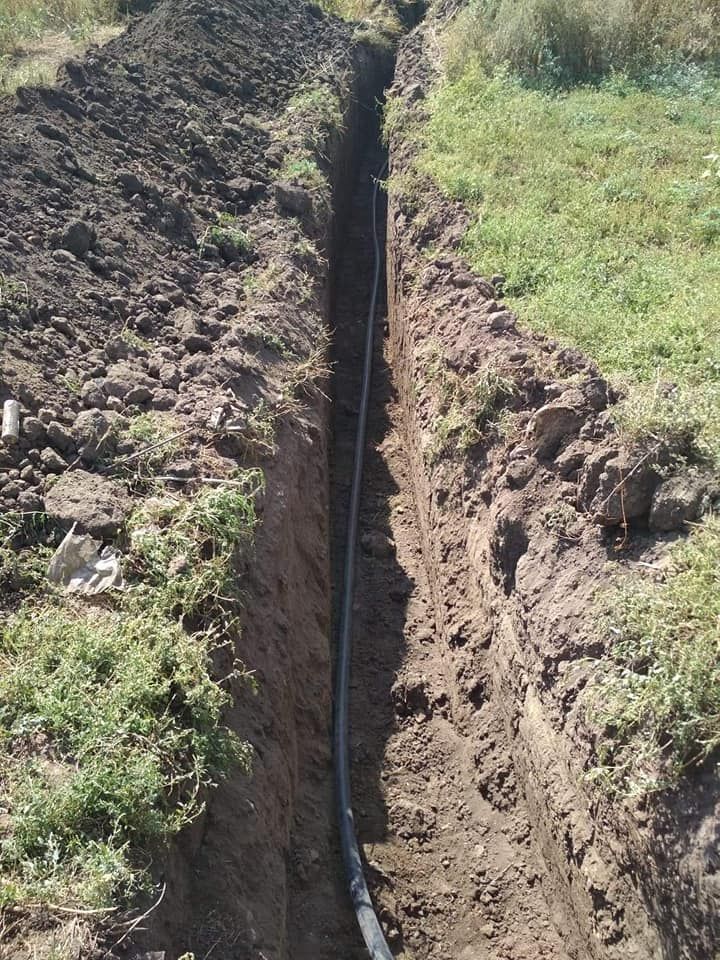 ​В одному з сіл Гадяцького району прокладають новий водогін_3