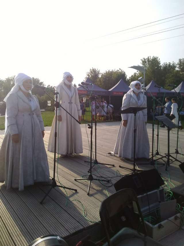 Народну творчість Полтавщини презентували у польському Вроцлаві_1