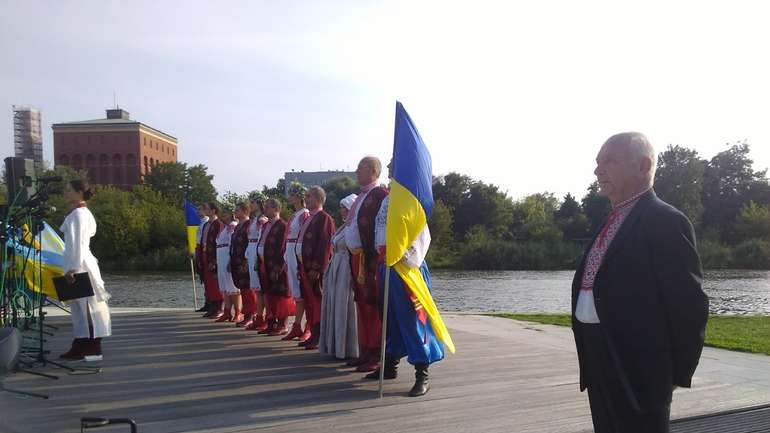 Народну творчість Полтавщини презентували у польському Вроцлаві