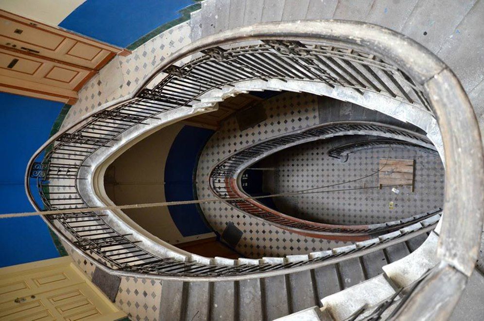 Архітектура для людей: у мережі з’явилися захопливі світлини сходів у старих львівських будинках_3