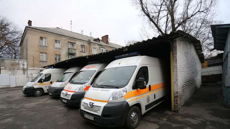 Чи виділять кошти на реконструкцію навісу станції «швидкої допомоги» у Кременчуці?