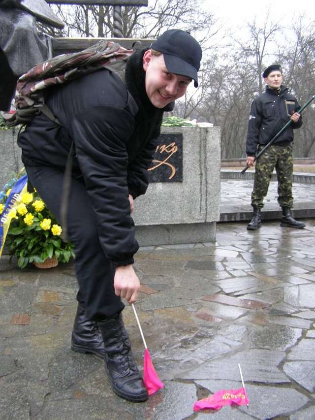 Українські вояки в українських тюрмах: доброволець Віктор Панаско продовжує перебувати за ґратами_9