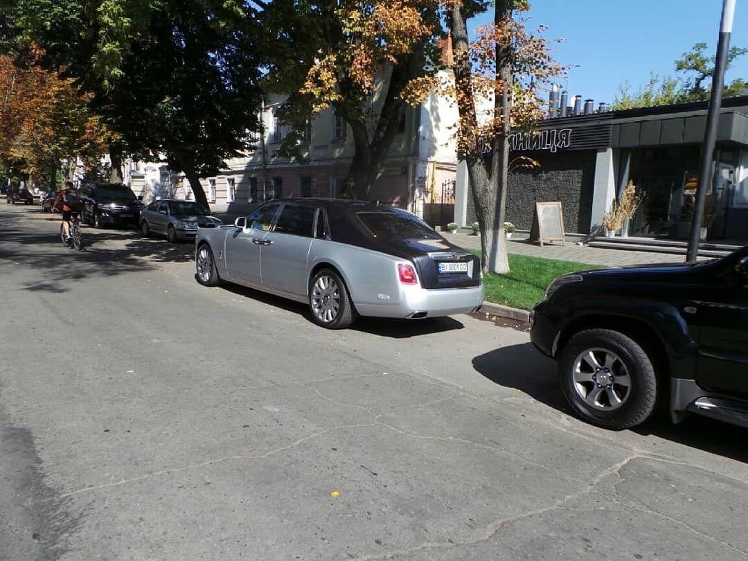 Історія успіху Саші «Браслета»: як накрасти зерна на ROLLS-ROYCE за 16 млн грн_1