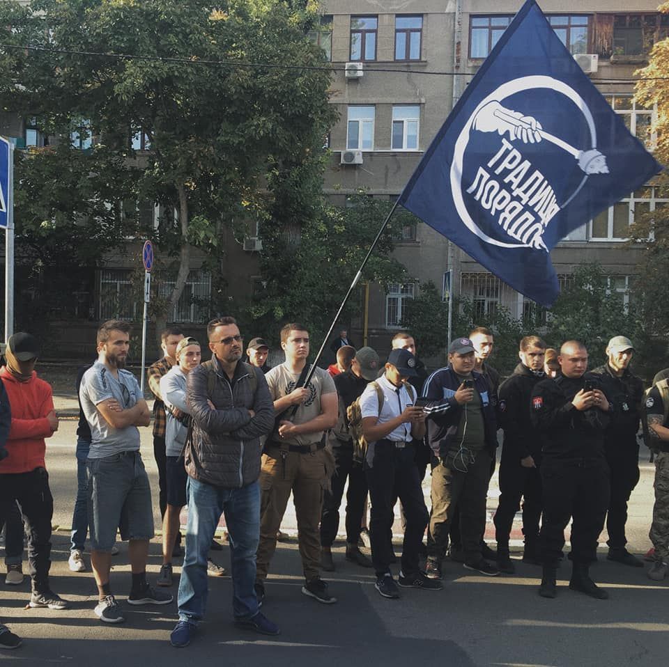 «ЛГБТ і поліція одна коаліція» – підопічних Авакова звинувачують у ідеологічній заангажованості та неправомірних діях (фото, відео)_3